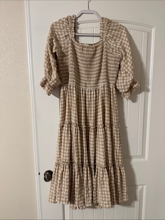 Ivy City Co Dresses & Skirts - Ivy City Co Beige and White Gingham Tiered Midi Dress